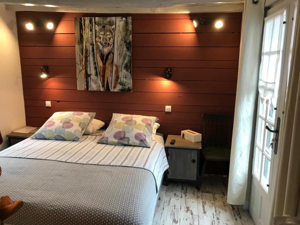 La Taniere Des Ours Bed and Breakfast Chaumont-sur-Tharonne Eksteriør billede