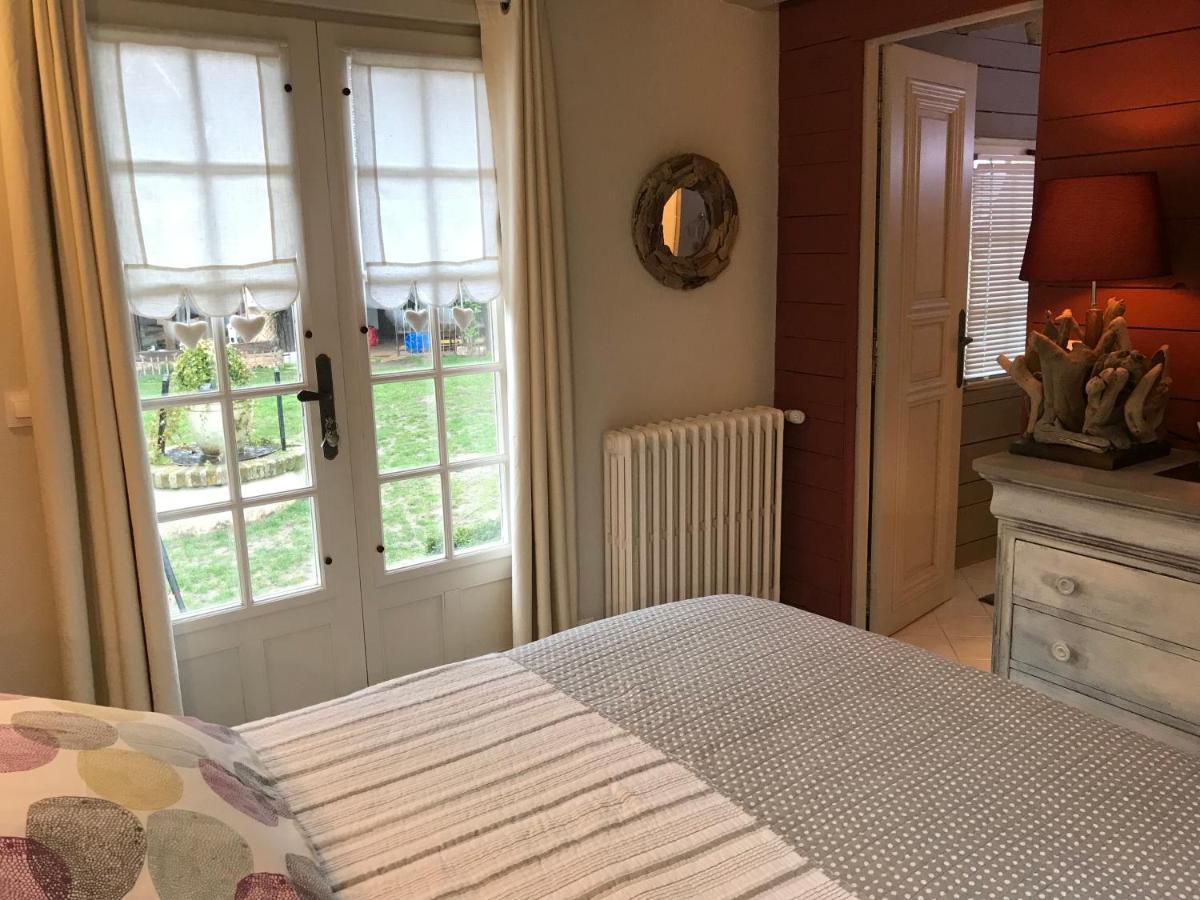La Taniere Des Ours Bed and Breakfast Chaumont-sur-Tharonne Eksteriør billede